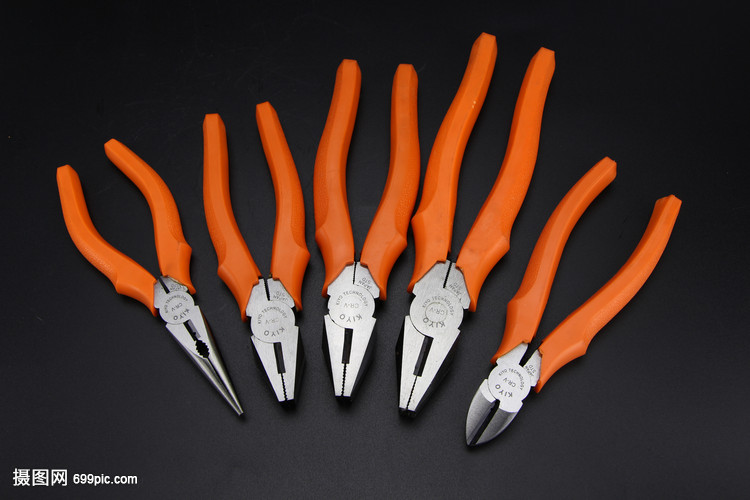 五金創(chuàng)想 當(dāng)鉗子跳出工具盒，開(kāi)啟創(chuàng)意之旅